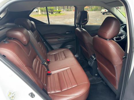 NISSAN Kicks 1.6 16V 4P FLEXSTART EXCLUSIVE XTRONIC AUTOMÁTICO CVT, Foto 11 NISSAN Kicks 1.6 16V 4P FLEXSTART EXCLUSIVE XTRONIC AUTOMÁTICO CVT, Foto 11