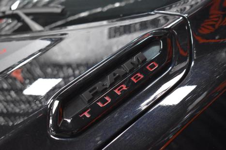 RAM Rampage 2.0 4P HURRICANE 4 TURBO R/T 4X4 AUTOM�TICO, Foto 16
