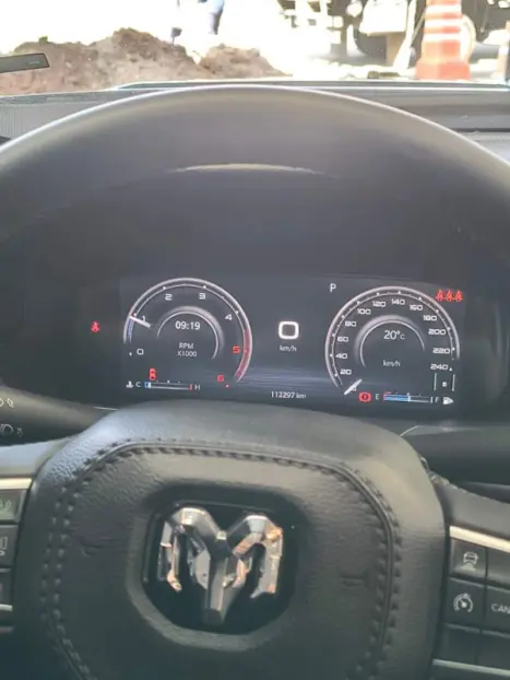 RAM Rampage 2.0 4P TURBO DIESEL REBEL 4X4 AUTOM�TICO, Foto 4