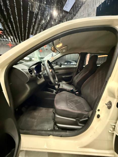 RENAULT Kwid 1.0 12V 4P SCE FLEX ZEN, Foto 8