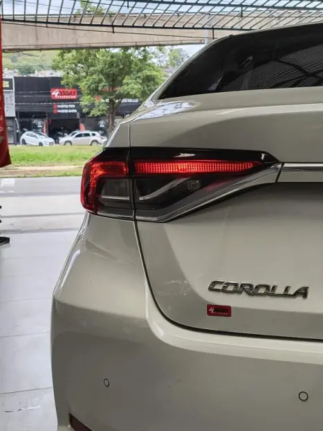 TOYOTA Corolla 2.0 16V 4P FLEX XEI DIRECT SHIFT AUTOM�TICO CVT, Foto 4