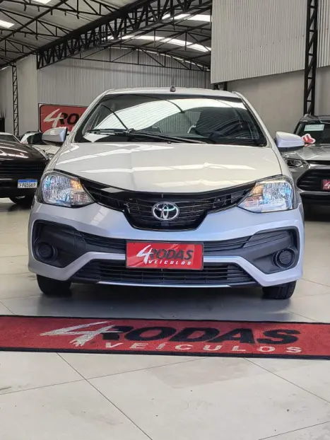 TOYOTA Etios Hatch 1.3 16V 4P FLEX X, Foto 5