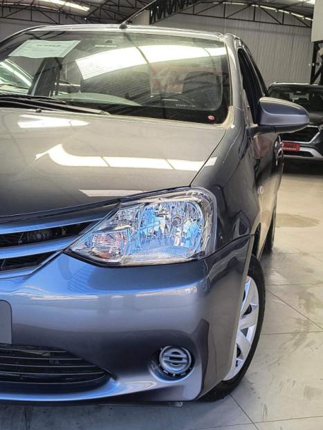 TOYOTA Etios Hatch 1.5 16V 4P FLEX XS, Foto 4