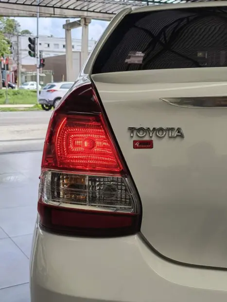 TOYOTA Etios Sedan 1.5 16V 4P FLEX X PLUS, Foto 4