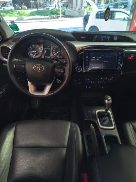 TOYOTA Hilux Caminhonete 2.8 16V SRX 4X4 DIESEL CABINE DUPLA AUTOMÁTICO, Foto 10 TOYOTA Hilux Caminhonete 2.8 16V SRX 4X4 DIESEL CABINE DUPLA AUTOMÁTICO, Foto 10