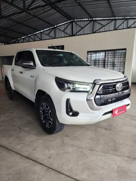 TOYOTA Hilux Caminhonete 2.8 16V SRX 4X4 DIESEL CABINE DUPLA AUTOMÁTICO, Foto 12 TOYOTA Hilux Caminhonete 2.8 16V SRX 4X4 DIESEL CABINE DUPLA AUTOMÁTICO, Foto 12