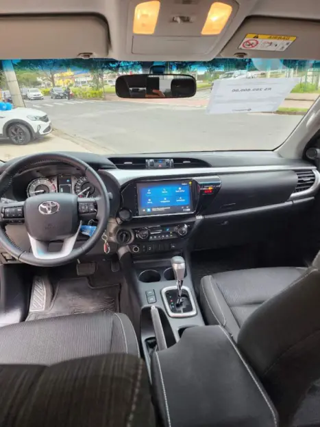 TOYOTA Hilux Caminhonete 2.8 16V 4P SR 4X4 DIESEL CABINE DUPLA AUTOMTICO, Foto 4