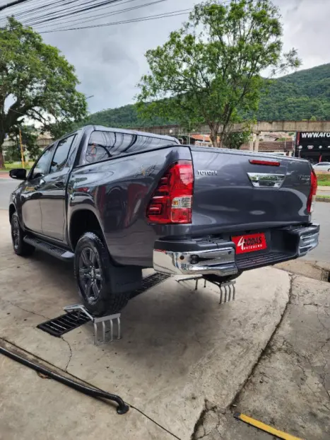 TOYOTA Hilux Caminhonete 2.8 16V 4P SR 4X4 DIESEL CABINE DUPLA AUTOMTICO, Foto 7