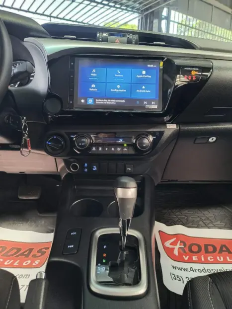 TOYOTA Hilux Caminhonete 2.8 16V 4P SR 4X4 DIESEL CABINE DUPLA AUTOM�TICO, Foto 7