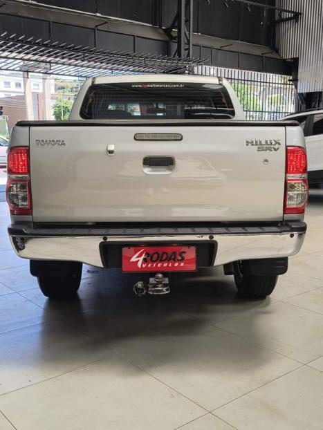 TOYOTA Hilux Caminhonete 3.0 4P 4X4 SRV TURBO DIESEL CABINE DUPLA, Foto 3