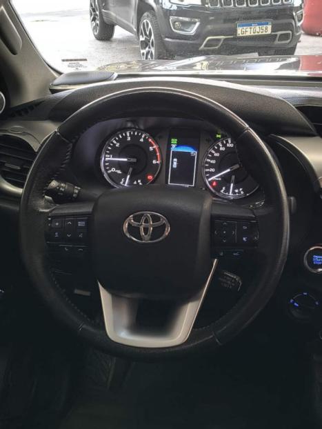 TOYOTA Hilux Caminhonete 2.8 16V SRX 4X4 TURBO DIESEL CABINE DUPLA AUTOM�TICO, Foto 5