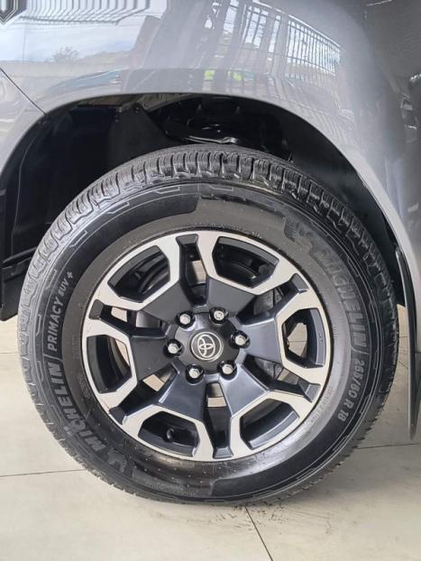 TOYOTA Hilux Caminhonete 2.8 16V SRX 4X4 TURBO DIESEL CABINE DUPLA AUTOM�TICO, Foto 10