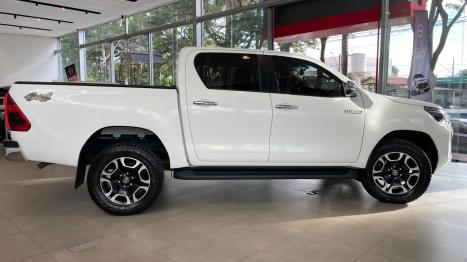 TOYOTA Hilux Caminhonete 2.8 4X4 SR5 CABINE DUPLA TURBO DIESEL, Foto 5
