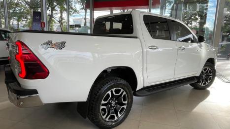 TOYOTA Hilux Caminhonete 2.8 4X4 SR5 CABINE DUPLA TURBO DIESEL, Foto 8