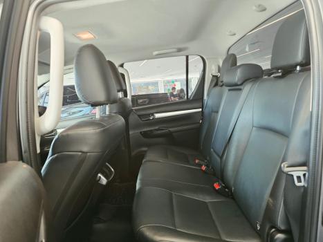TOYOTA Hilux Caminhonete 2.8 4X4 SR5 CABINE DUPLA TURBO DIESEL, Foto 14
