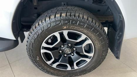 TOYOTA Hilux Caminhonete 2.8 4X4 SR5 CABINE DUPLA TURBO DIESEL, Foto 15