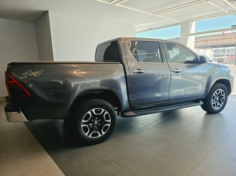 TOYOTA Hilux Caminhonete 2.8 4X4 SR5 CABINE DUPLA TURBO DIESEL, Foto 5