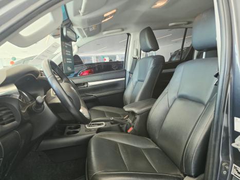 TOYOTA Hilux Caminhonete 2.8 4X4 SR5 CABINE DUPLA TURBO DIESEL, Foto 12