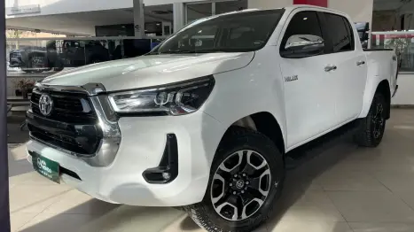 TOYOTA Hilux Caminhonete 2.8 4X4 SR5 CABINE DUPLA TURBO DIESEL, Foto 1