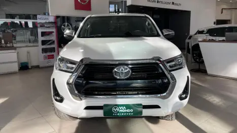 TOYOTA Hilux Caminhonete 2.8 4X4 SR5 CABINE DUPLA TURBO DIESEL, Foto 2