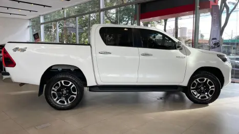 TOYOTA Hilux Caminhonete 2.8 4X4 SR5 CABINE DUPLA TURBO DIESEL, Foto 5