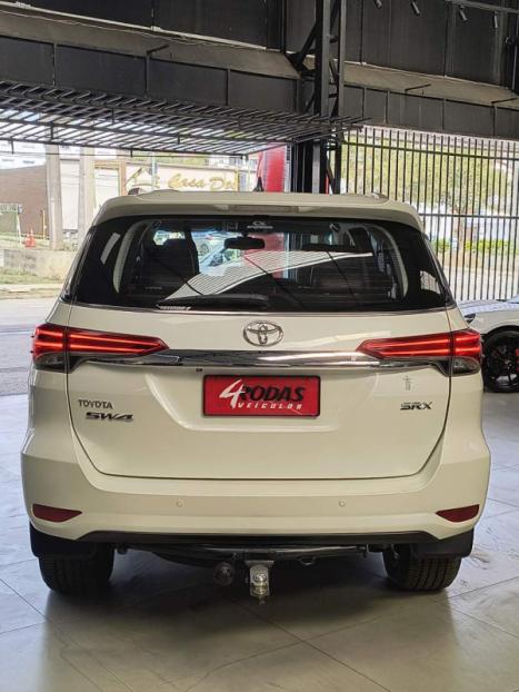 TOYOTA Hilux SW4 2.8 16V 4P SRX 4X4 7 LUGARES TURBO DIESEL AUTOM�TICO, Foto 9