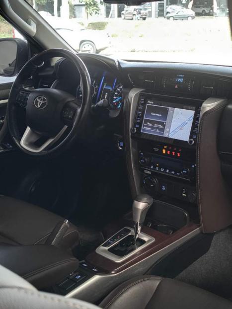 TOYOTA Hilux SW4 2.8 16V 4P SRX 4X4 7 LUGARES TURBO DIESEL AUTOM�TICO, Foto 11