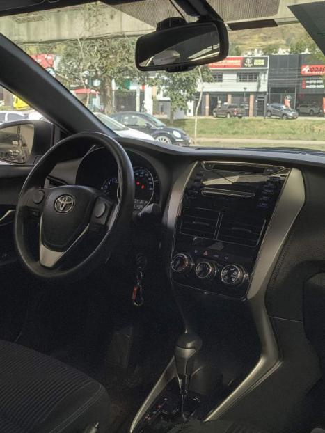 TOYOTA Yaris Hatch 1.5 16V 4P FLEX XL MULTIDRIVE AUTOM�TICO CVT, Foto 7