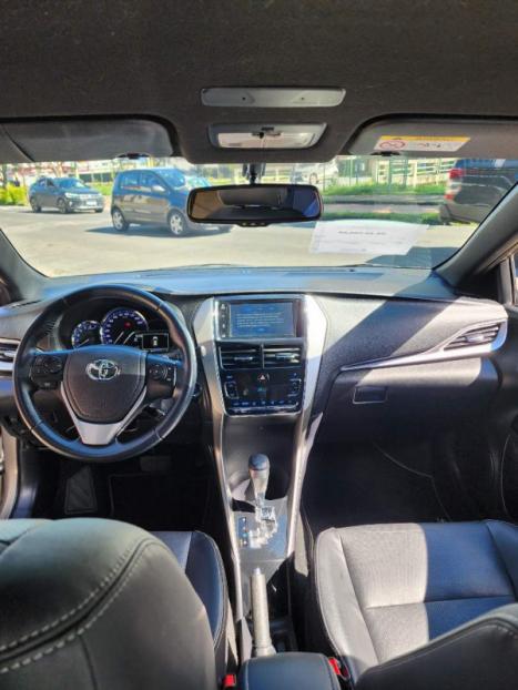 TOYOTA Yaris Hatch 1.5 16V 4P FLEX XS CONNECT MULTIDRIVE AUTOM�TICO CVT, Foto 3