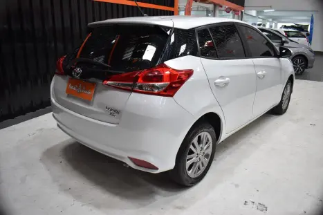 TOYOTA Yaris Hatch 1.3 16V 4P FLEX XL, Foto 6