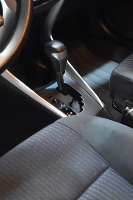 TOYOTA Yaris Hatch 1.3 16V 4P FLEX XL PLUS TECH MULTIDRIVE AUTOM�TICO CVT, Foto 10