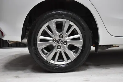 TOYOTA Yaris Hatch 1.3 16V 4P FLEX XL PLUS TECH MULTIDRIVE AUTOM�TICO CVT, Foto 13