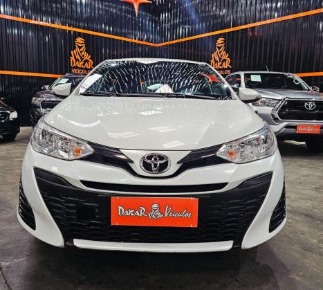 TOYOTA Yaris Hatch 1.5 16V 4P FLEX XL MULTIDRIVE AUTOM�TICO CVT, Foto 3