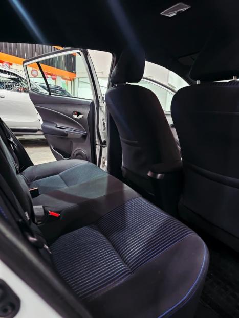 TOYOTA Yaris Hatch 1.5 16V 4P FLEX XL MULTIDRIVE AUTOM�TICO CVT, Foto 8