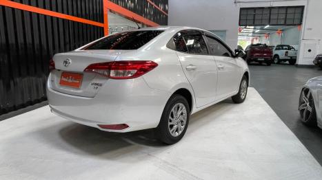 TOYOTA Yaris Sedan 1.5 16V 4P FLEX XS MULTIDRIVE AUTOMÁTICO CVT, Foto 5 TOYOTA Yaris Sedan 1.5 16V 4P FLEX XS MULTIDRIVE AUTOMÁTICO CVT, Foto 5