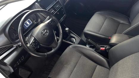 TOYOTA Yaris Sedan 1.5 16V 4P FLEX XS MULTIDRIVE AUTOMÁTICO CVT, Foto 8 TOYOTA Yaris Sedan 1.5 16V 4P FLEX XS MULTIDRIVE AUTOMÁTICO CVT, Foto 8