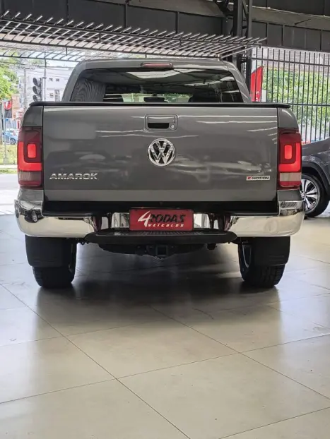 VOLKSWAGEN Amarok 2.0 16V 4X4 CABINE DUPLA  HIGHLINE TURBO INTERCOOLER, Foto 2