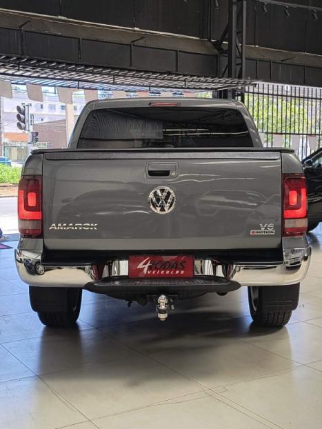 VOLKSWAGEN Amarok 3.0 V6 CABINE DUPLA HIGHLINE 4X4 TURBO INTERCOOLER AUTOMÁTICO, Foto 3 VOLKSWAGEN Amarok 3.0 V6 CABINE DUPLA HIGHLINE 4X4 TURBO INTERCOOLER AUTOMÁTICO, Foto 3