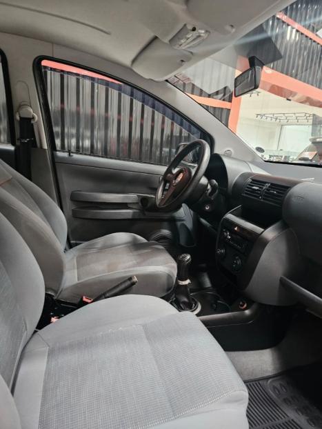 VOLKSWAGEN Fox 1.6 4P, Foto 5
