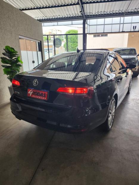 VOLKSWAGEN Jetta 2.0 4P FLEX COMFORTLINE TIPTRONIC AUTOMTICO, Foto 5