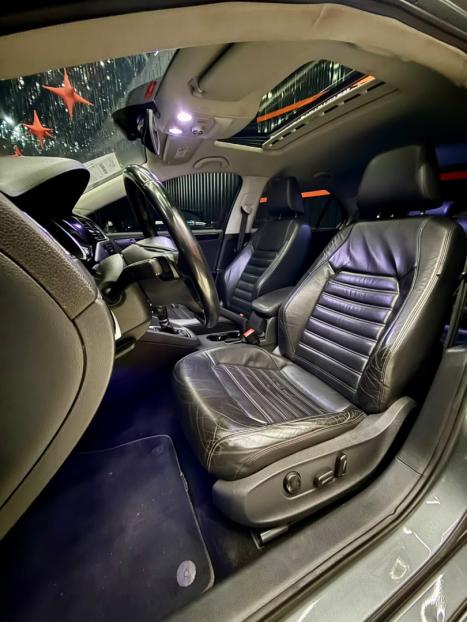 VOLKSWAGEN Jetta 2.0 4P TSI HIGHLINE 211 CV AUTOMÁTICO, Foto 13
