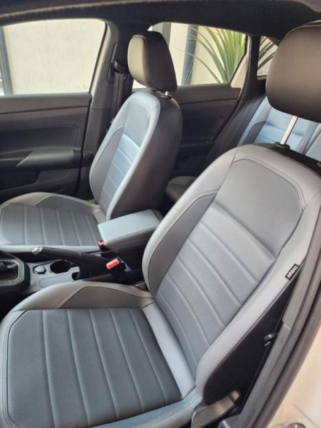 VOLKSWAGEN Nivus 1.0 4P FLEX 200 TSI HIGHLINE TURBO AUTOMTICO, Foto 2