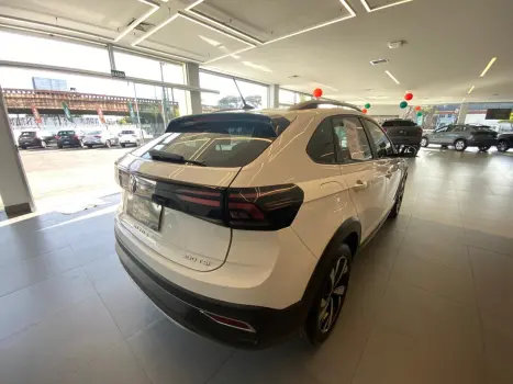 VOLKSWAGEN Nivus 1.0 4P FLEX 200 TSI HIGHLINE TURBO AUTOM�TICO, Foto 8
