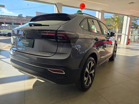 VOLKSWAGEN Nivus 1.0 4P FLEX 200 TSI HIGHLINE TURBO AUTOM�TICO, Foto 8