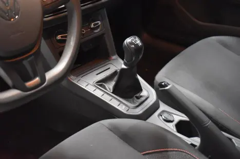 VOLKSWAGEN Polo Hatch 1.0 16V 4P, Foto 6