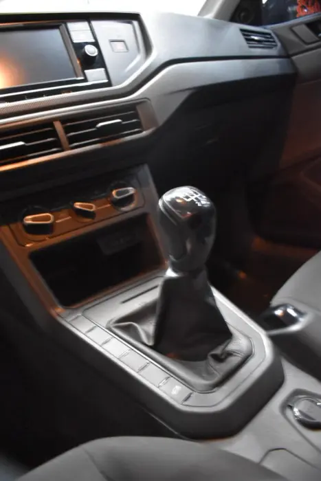 VOLKSWAGEN Polo Hatch 1.0 16V 4P, Foto 7