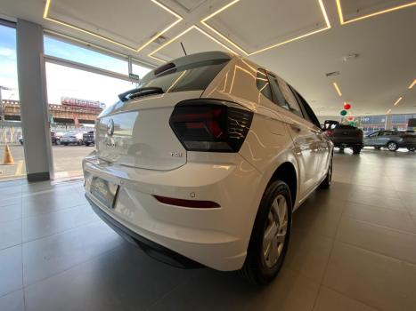 VOLKSWAGEN Polo Hatch 1.0 4P 170 TSI COMFORTLINE AUTOM�TICO, Foto 8