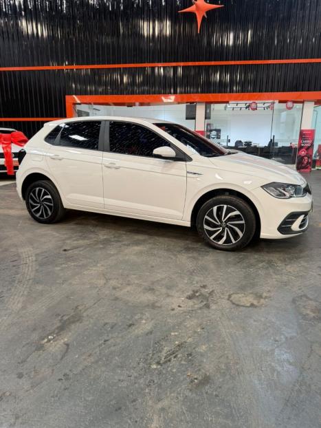 VOLKSWAGEN Polo Hatch 1.0 12V 4P 200 TSI HIGHLINE AUTOM�TICO, Foto 3