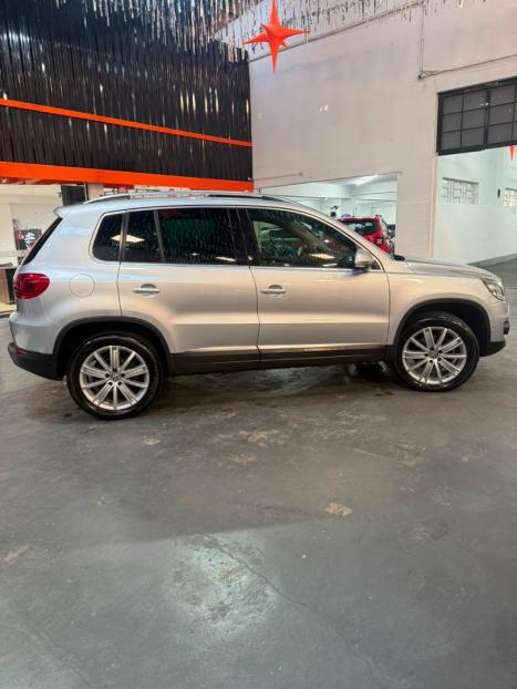 VOLKSWAGEN Tiguan 2.0 16V 4P TSI 4WD TURBO AUTOM�TICO, Foto 5