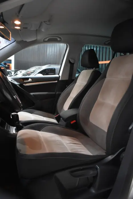 VOLKSWAGEN Tiguan 2.0 16V 4P FSI 4WD TURBO AUTOM�TICO, Foto 19